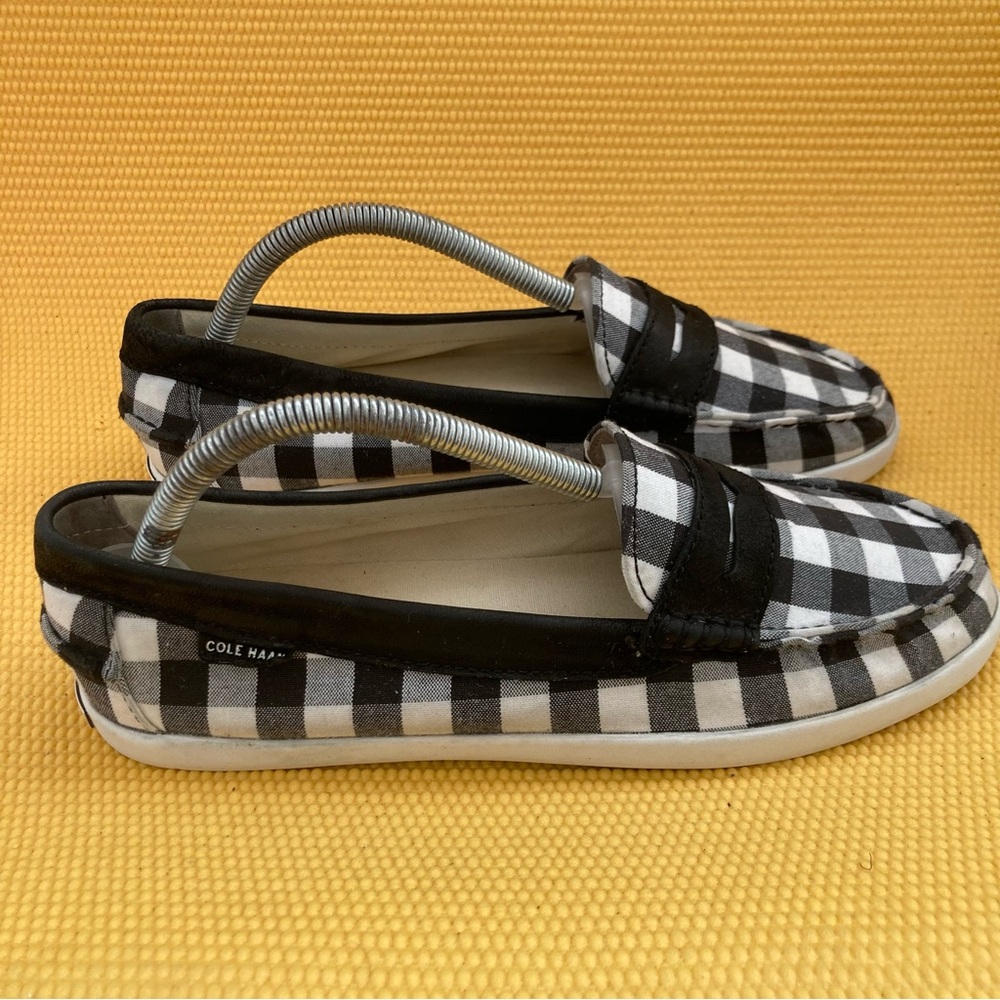 Cole Haan Black Women's Loafers Black-White size 9.5B - Picture 2 of 8